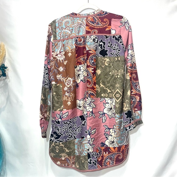 Soft Surroundings Alvadore Fleur Patchwork Print Satin Top - Picture 10 of 12